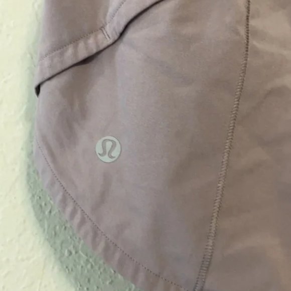 Lululemon Speed Up Shorts Mauve Purple - Picture 2 of 3